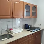 Zsanett Apartment Heviz