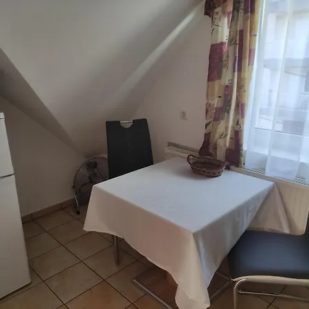 Zsanett Apartamento