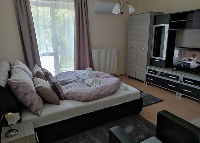 Apartman Zsanett *